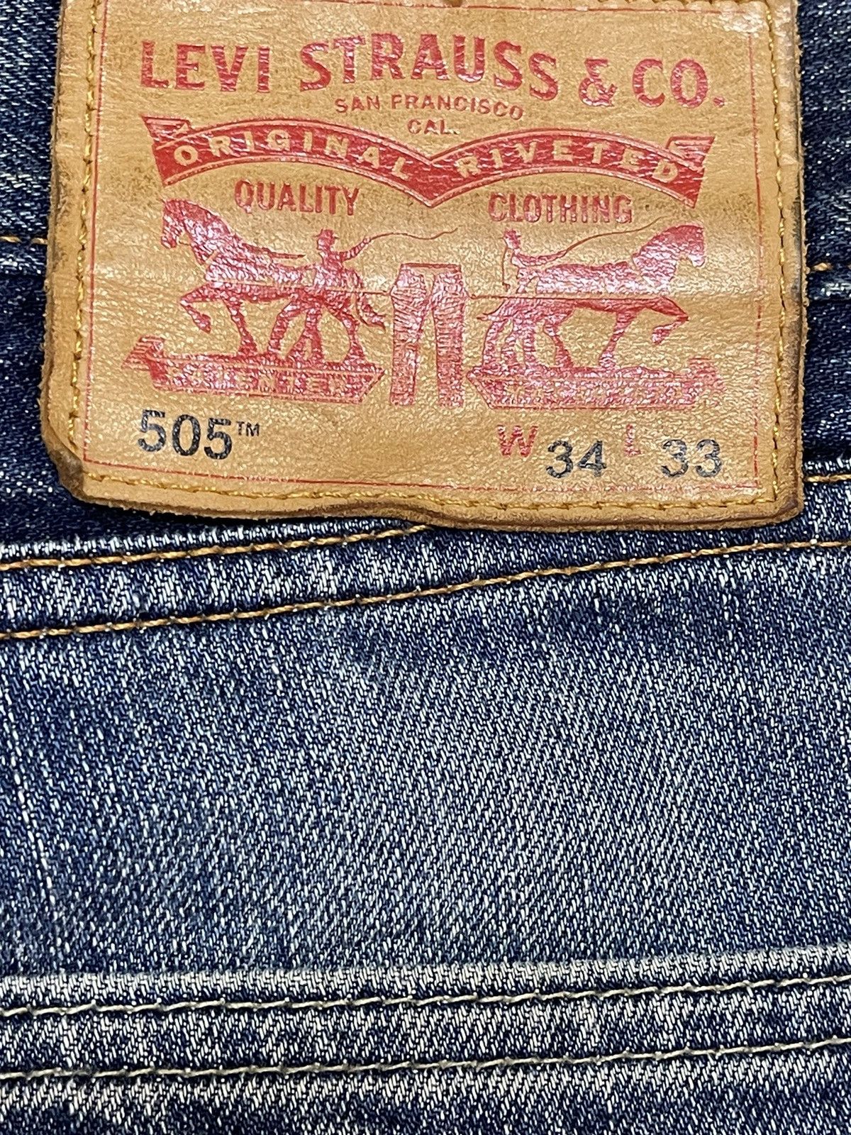 Levi's Vintage Levis 505 Blue Faded Wash Distressed Baggy Jeans Size US 34 / EU 50 - 9 Thumbnail