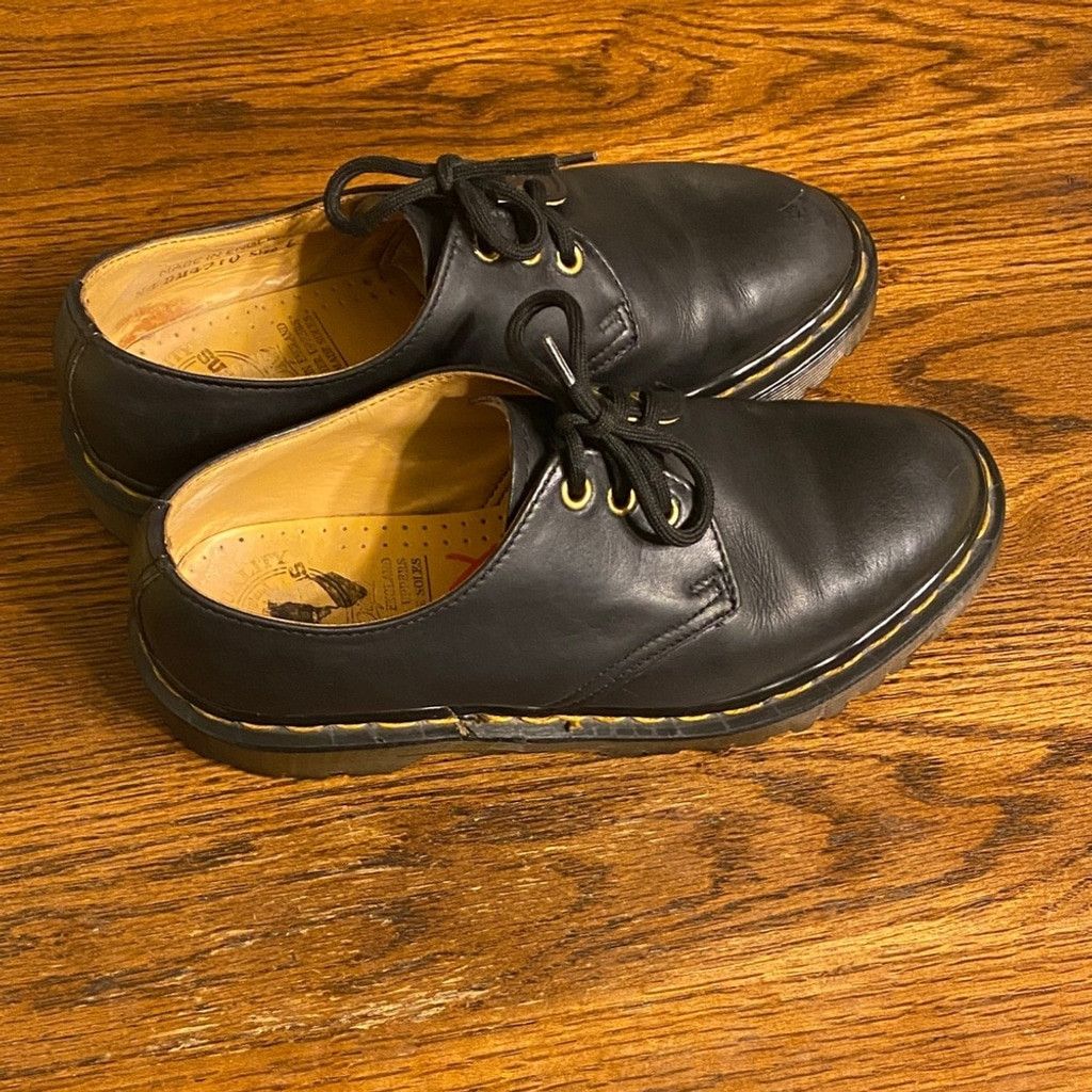 Dr. Martens Dr. Martens 3 eye black low tops Vintage UK Size 6 Size US 6 / EU 39 - 3 Thumbnail