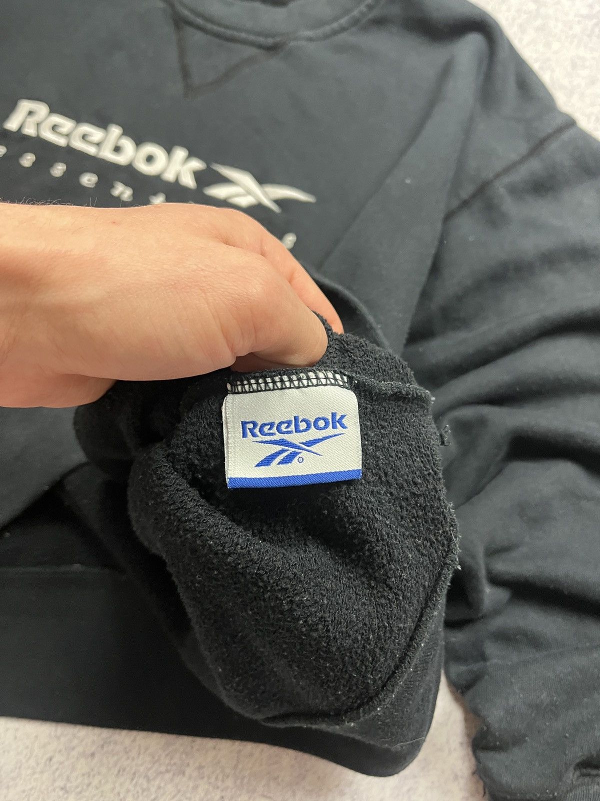 Reebok × Vintage Vintage Reebok Essentials Sweatshirt Embroidered Logo Boxy Size US S / EU 44-46 / 1 - 13 Thumbnail