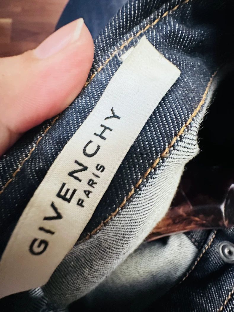 Givenchy Givenchy Denim shirt with embroidered star design, XS size Size US XS / EU 42 / 0 - 5 Thumbnail