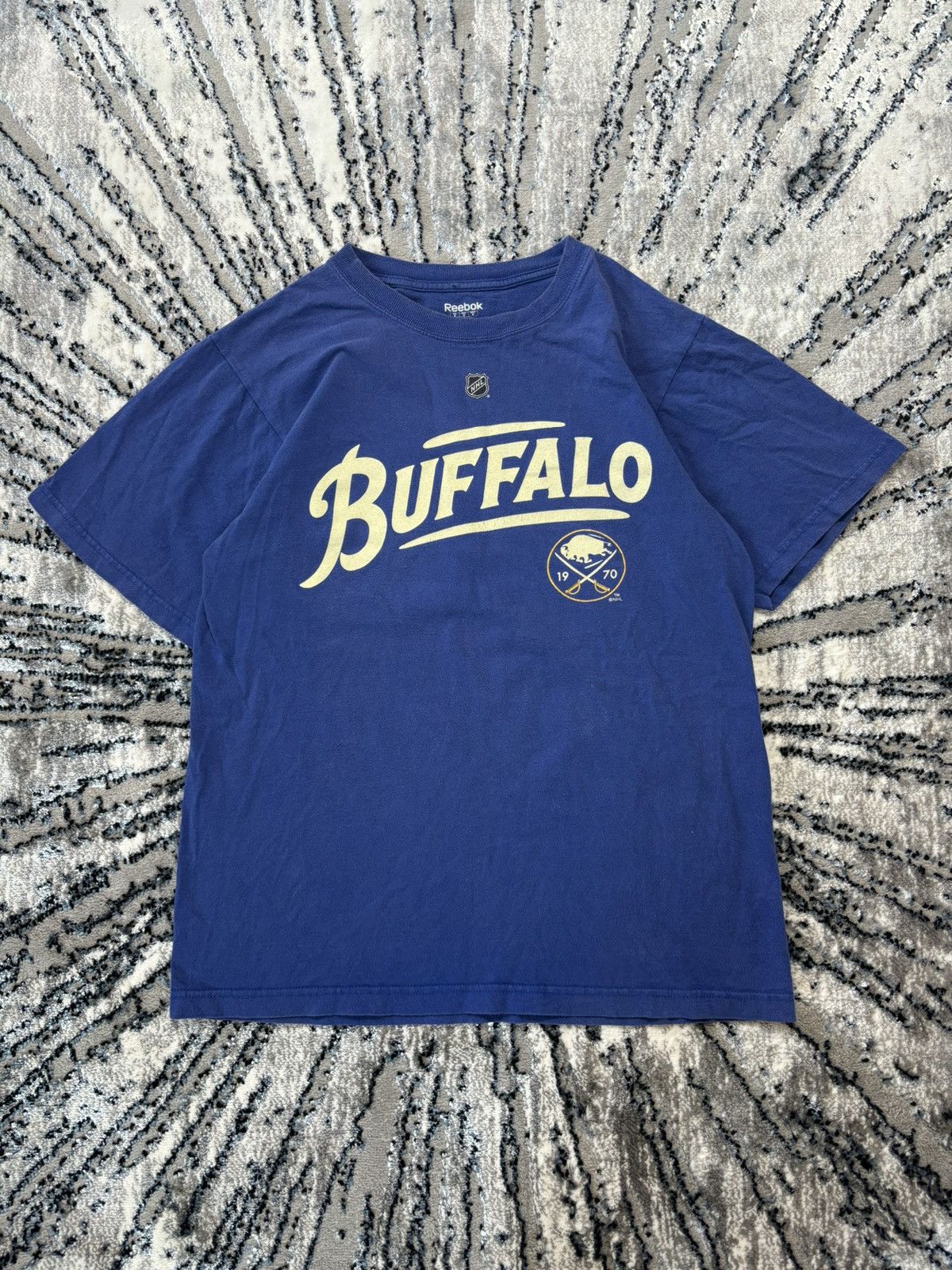 NHL Vintage Ryan Miller Buffalo Sabrs Tee Streetwear Logo NHL Size US M / EU 48-50 / 2 - 1 Thumbnail