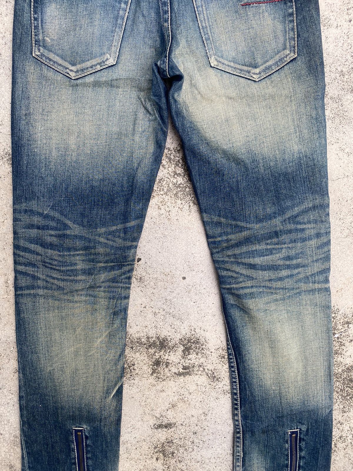 If Six Was Nine × Japanese Brand × Le Grande Bleu (L.G.B.) Japanese Brand Varosh Distressed Patch Faded Low Rise Jeans Size US 30 / EU 46 - 17 Thumbnail