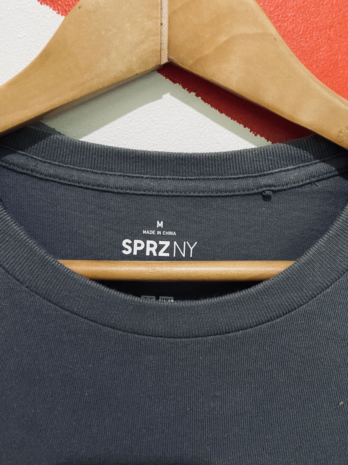 Jean-Michel Basquiat Uniqlo X SPRZNY X Jean Michel Basquiat Graphic Tee Size US M / EU 48-50 / 2 - 4 Thumbnail