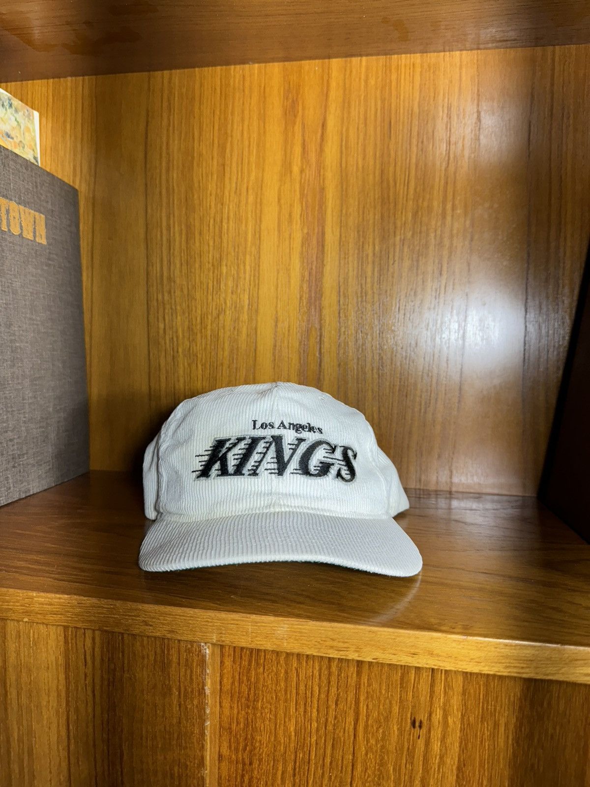 Starter × Vintage Vintage Starter Los Angeles Kings Corduroy Script Size ONE SIZE - 1 Thumbnail