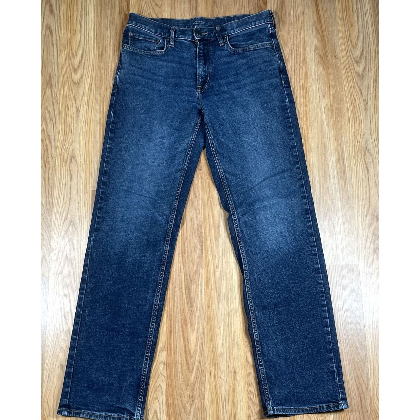 Old Navy Old Navy Jeans Mens 32Wx34L Loose Straight Leg Cotton Blend Denim Blue Jeans Mens Regular 32 Blue Straight 5-Pocket Denim Size US 32 / EU 48 - 2 Thumbnail