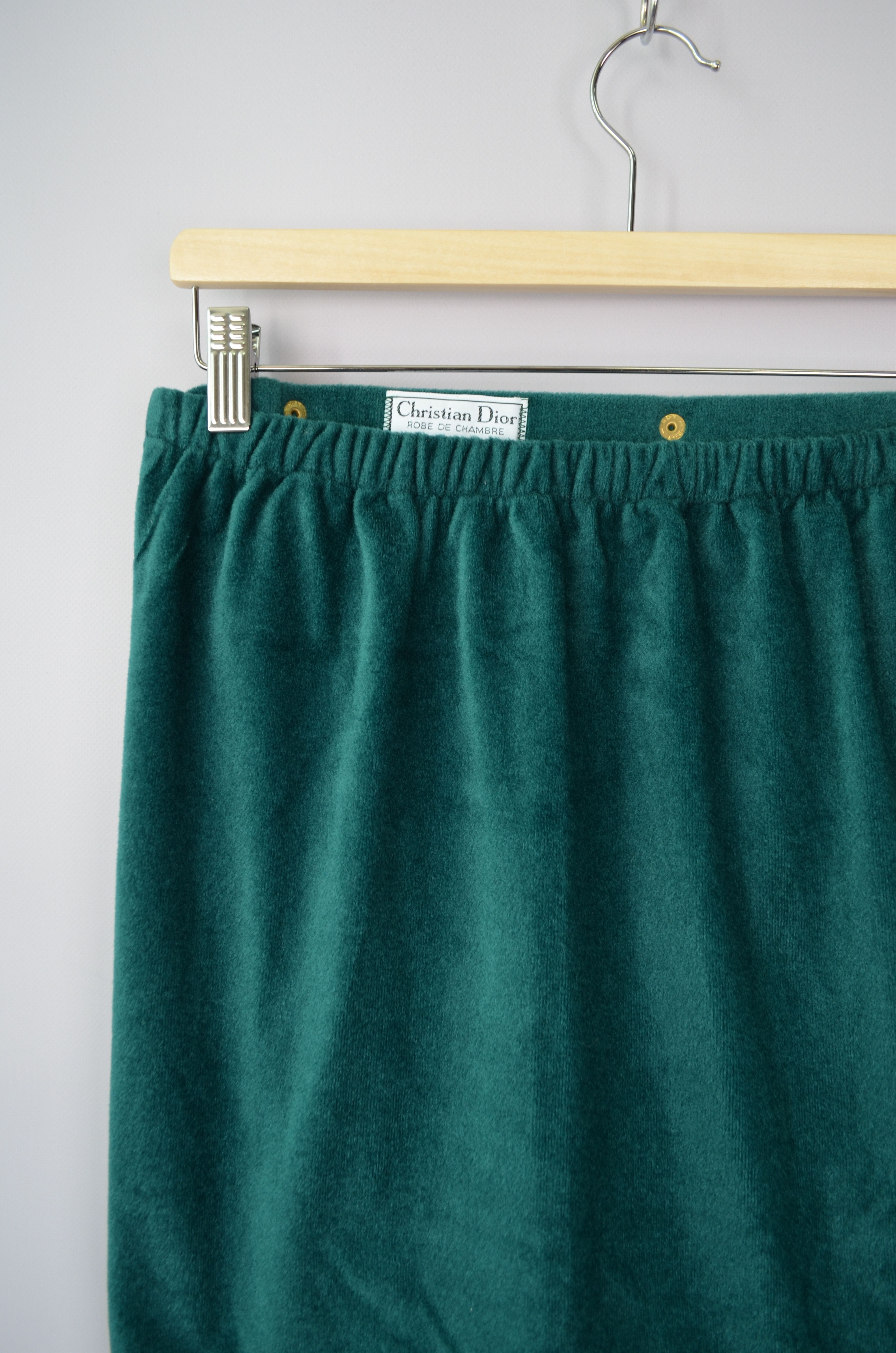 Christian Dior Monsieur × Designer × Dior Christian Dior Robe De Chambre Logo Velvet Wrap Skirt OS Size 28" / US 6 / IT 42 - 16 Thumbnail