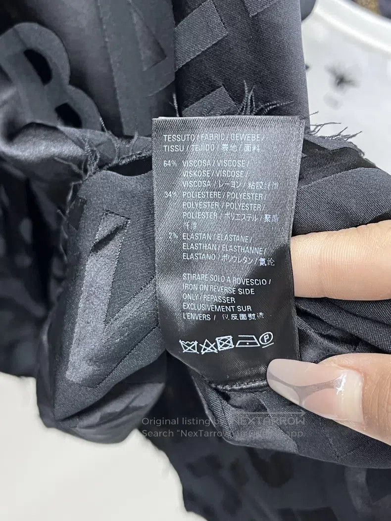 Balenciaga Balenciaga Dark Patterned Logo Lettering Silk Shirt Size XXS / US 00 / IT 34 - 8 Thumbnail