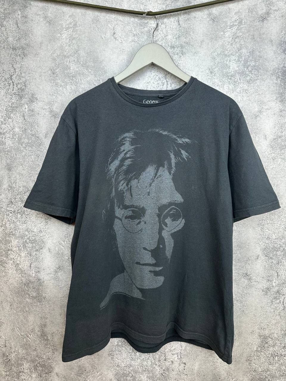 Band Tees John Lennon Face Portrait T-Shirt Graphic Beatles 2010 Tee Size US L / EU 52-54 / 3 - 1 Thumbnail