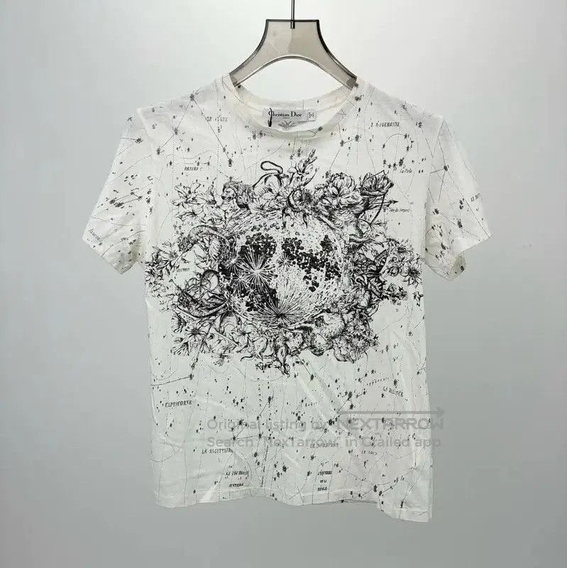 Dior Dior Women's White Graphic T. Size S / US 4 / IT 40 - 1 Thumbnail