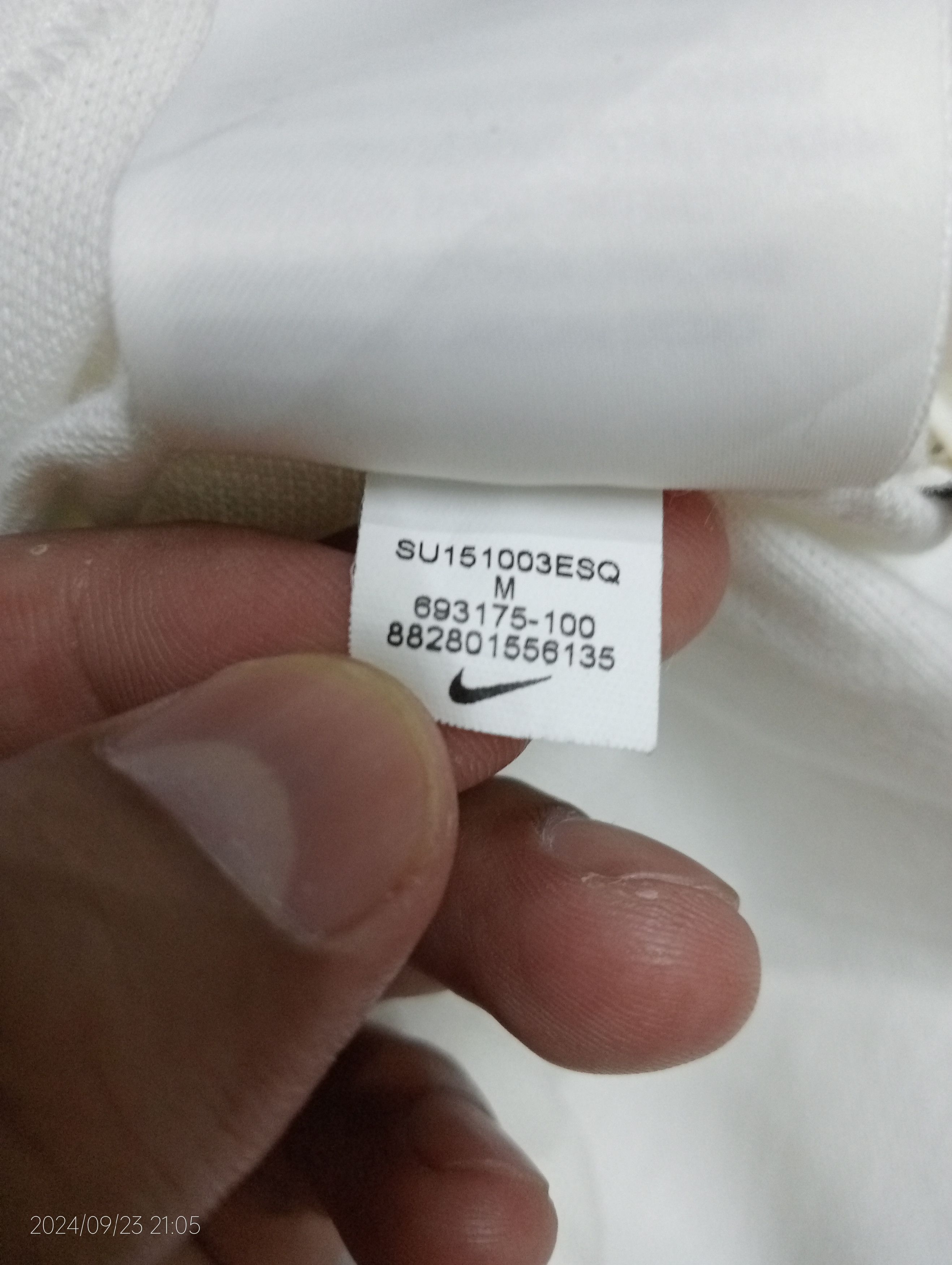 Nike Guangzhou Evergrande Football Club Polo Shirt Size US S / EU 44-46 / 1 - 5 Thumbnail