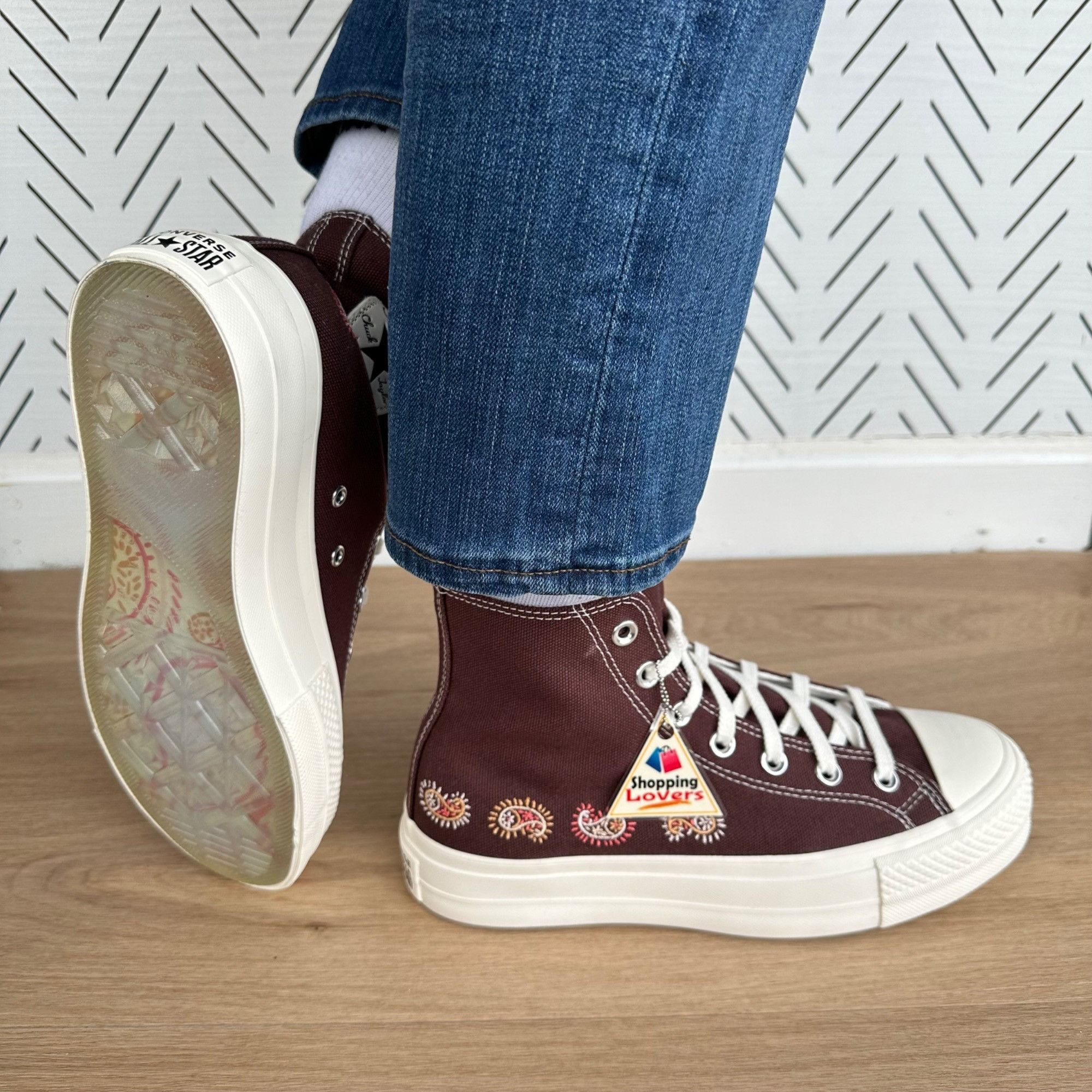 Converse ⭐Converse Chuck Taylor Lift Platform Embroidered Sz 6 Womens Size US 6 / IT 36 - 2 Thumbnail