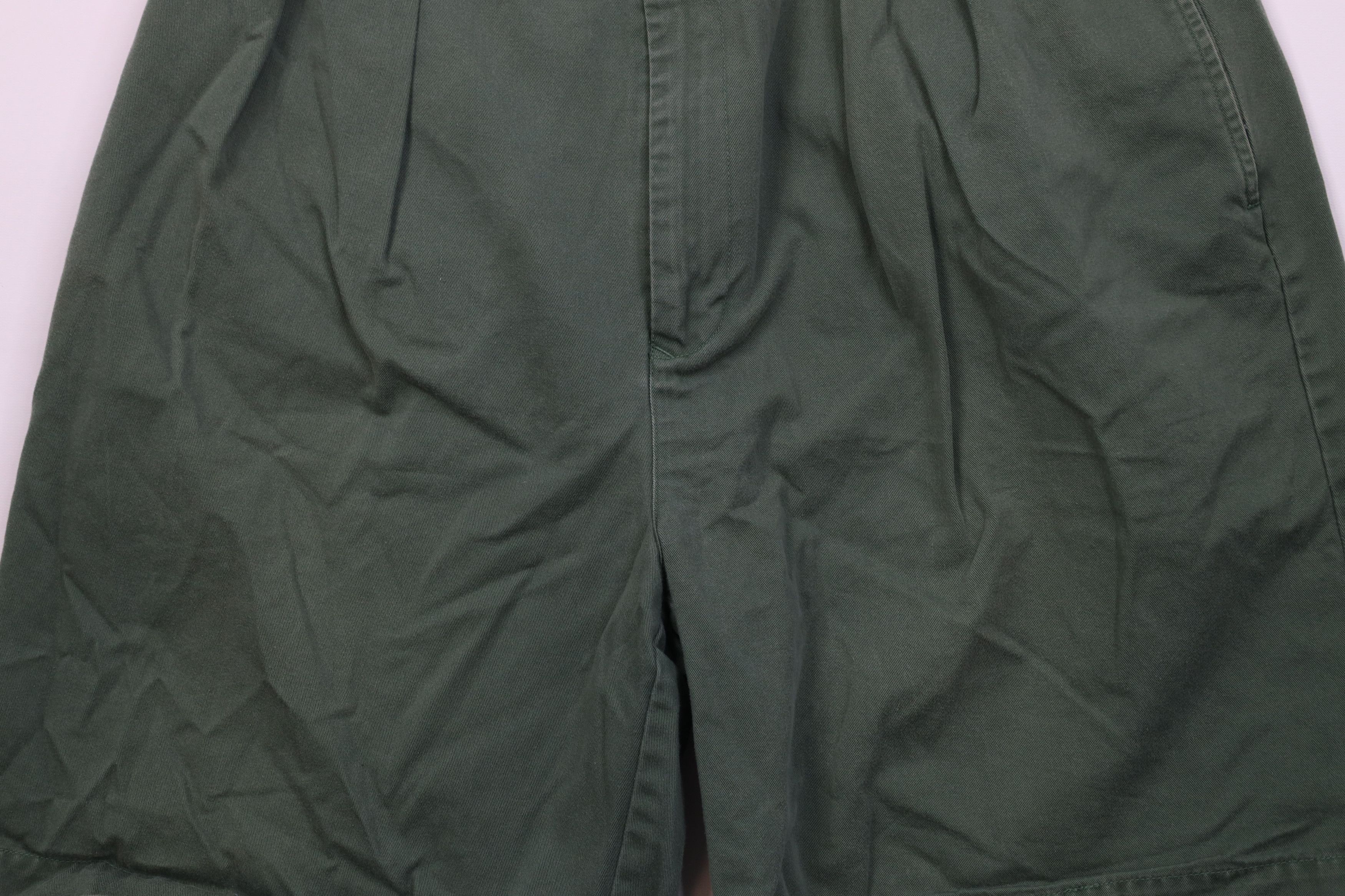 Tommy Hilfiger Vintage 90s Tommy Hilfiger Pleated Chino Golf Shorts Green Size US 36 / EU 52 - 3 Thumbnail