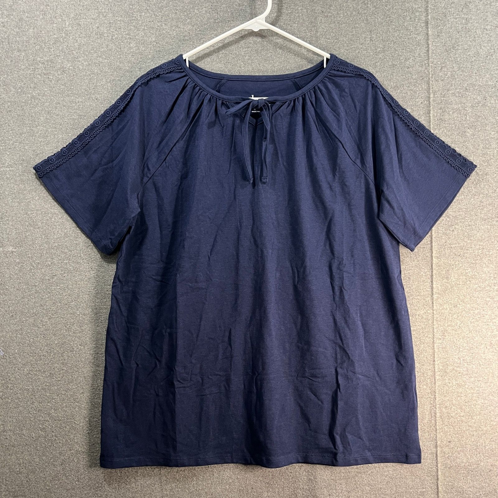 Denim & Co. Denim & Co. Jersey Split V-Neck Short Sleeve Top Size M / US 6-8 / IT 42-44 - 1 Thumbnail