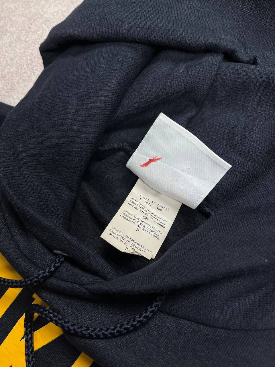 Vintage Vintage 90's Berkeley Champion Boxy Hoodie Y2K S Size US S / EU 44-46 / 1 - 4 Thumbnail