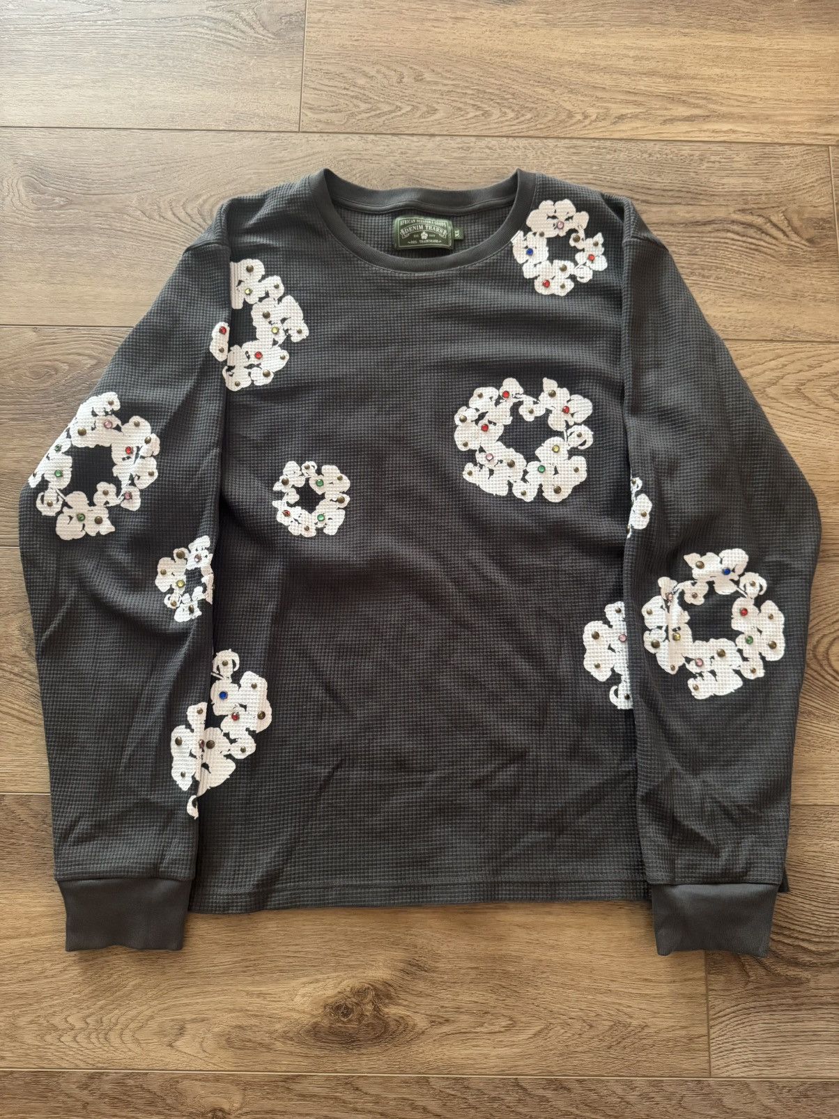 DENIM TEARS Denim Tears Rhinestone Wreath Thermal Vintage Black Size US XL / EU 56 / 4 - 3 Thumbnail