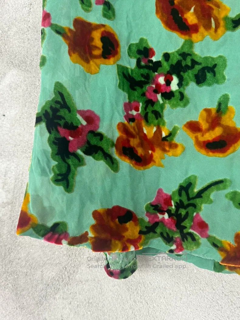 Yohji Yamamoto YOHJI YAMAMOTO size XS Velvet floral short skirt Size 23" - 3 Thumbnail