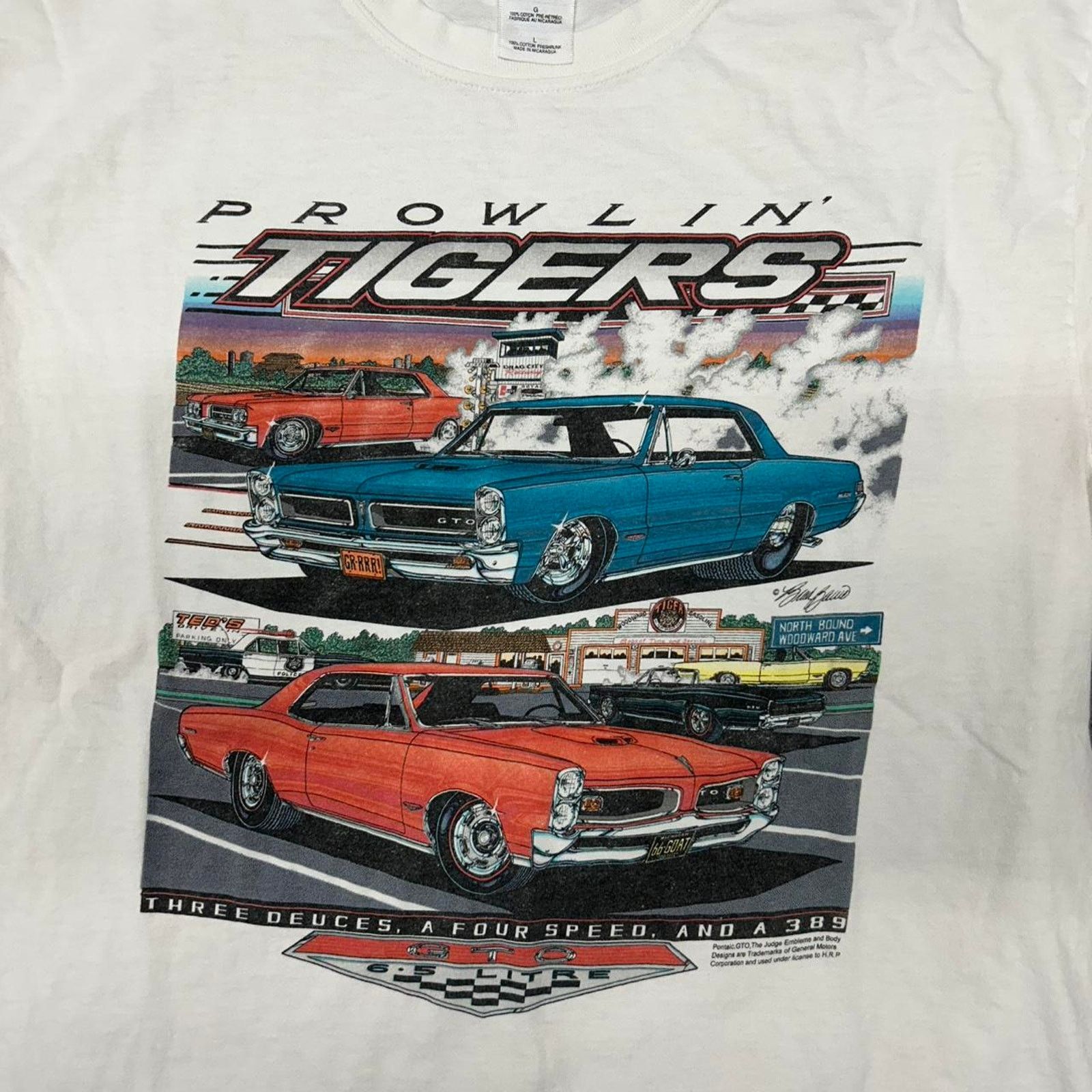 Gildan Y2K Prowlin Tigers graphic tee with bold car graphics Size US L / EU 52-54 / 3 - 2 Thumbnail