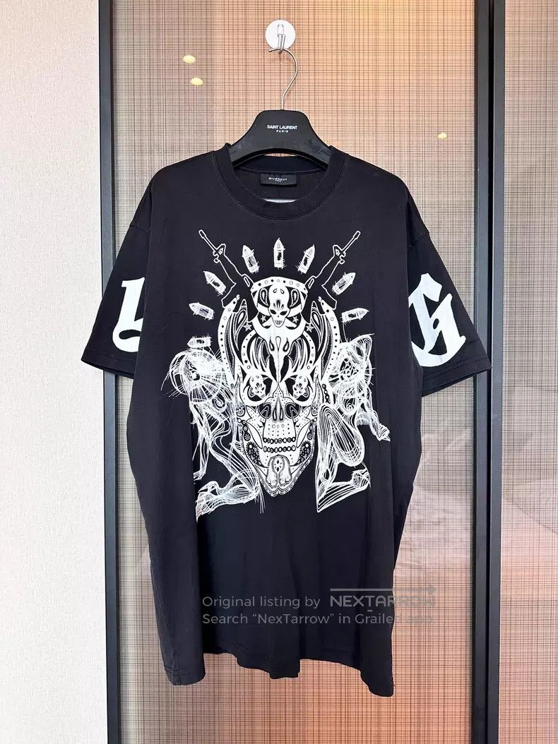 Givenchy Givenchy Black skull printed short-sleeve T-shirt Size US M / EU 48-50 / 2 - 1 Thumbnail