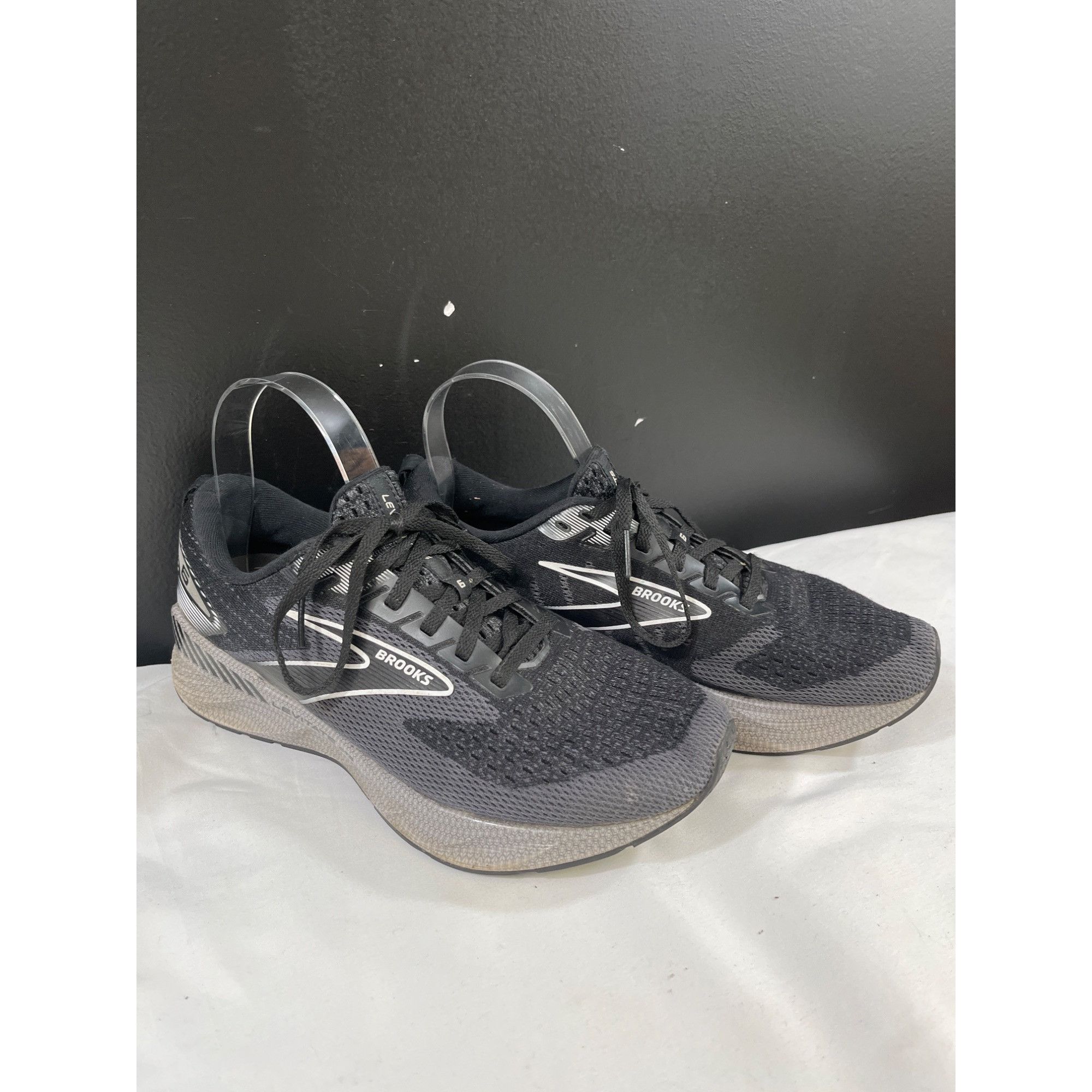 Brooks Brooks Levitate GTS 6 Women's Black Running Shoes/Sneakers S Size US 8 / IT 38 - 1 Thumbnail