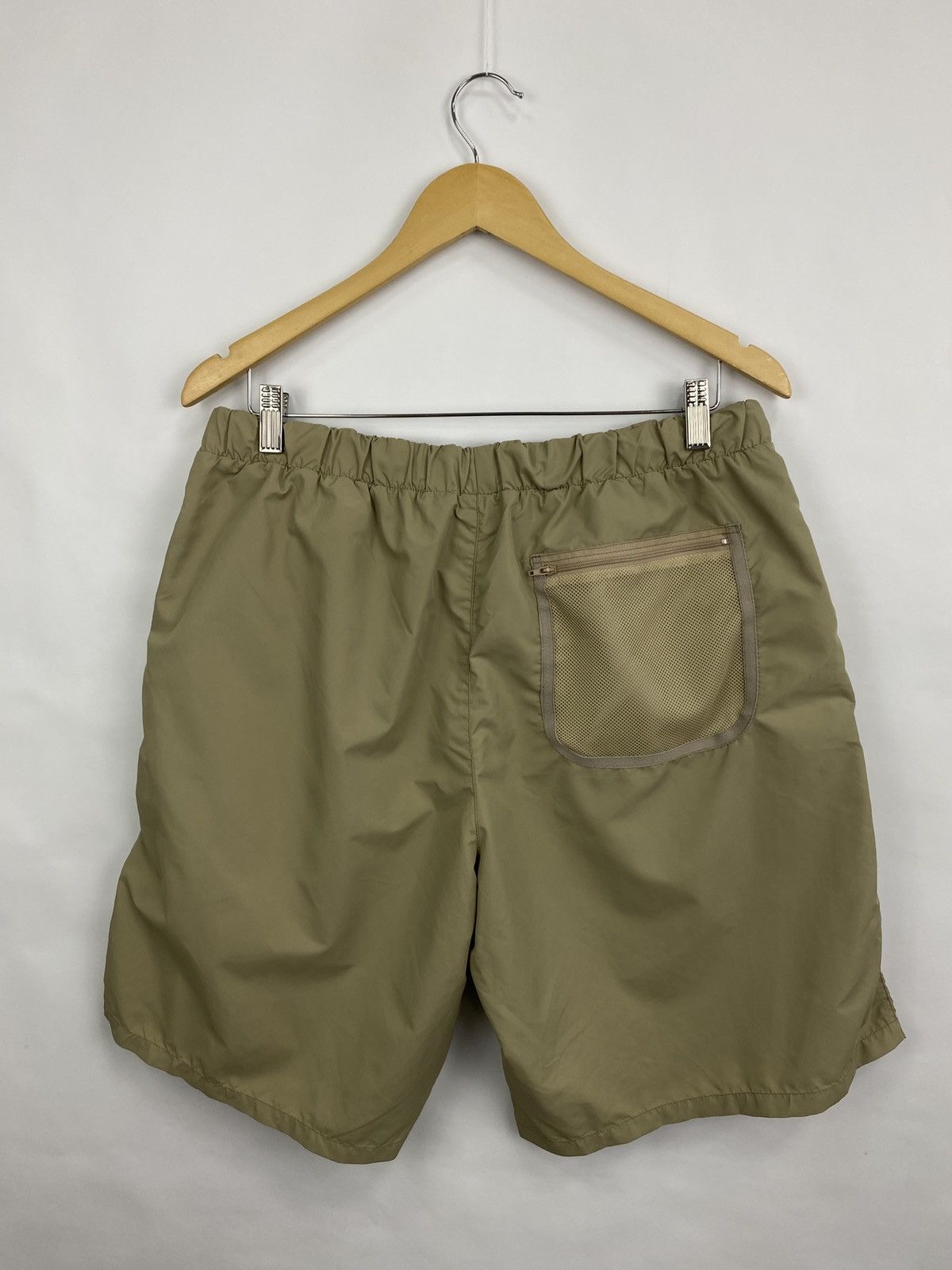 Helly Hansen Helly Hansen Big Logo Streetwear Shorts Size US 33 - 7 Thumbnail