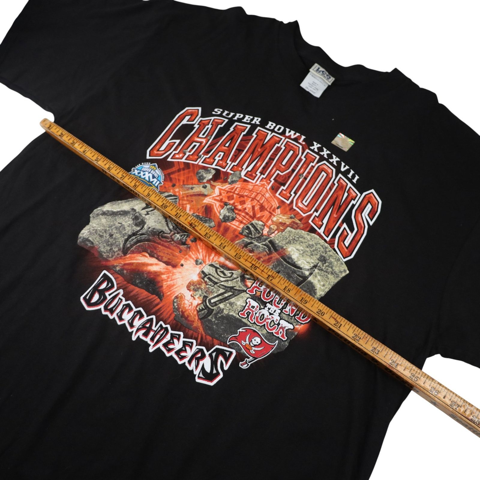 NFL × Vintage Vintage Y2k NFL Buccaneers Super Bowl Champions Graphic T Size US XXL / EU 58 / 5 - 9 Thumbnail