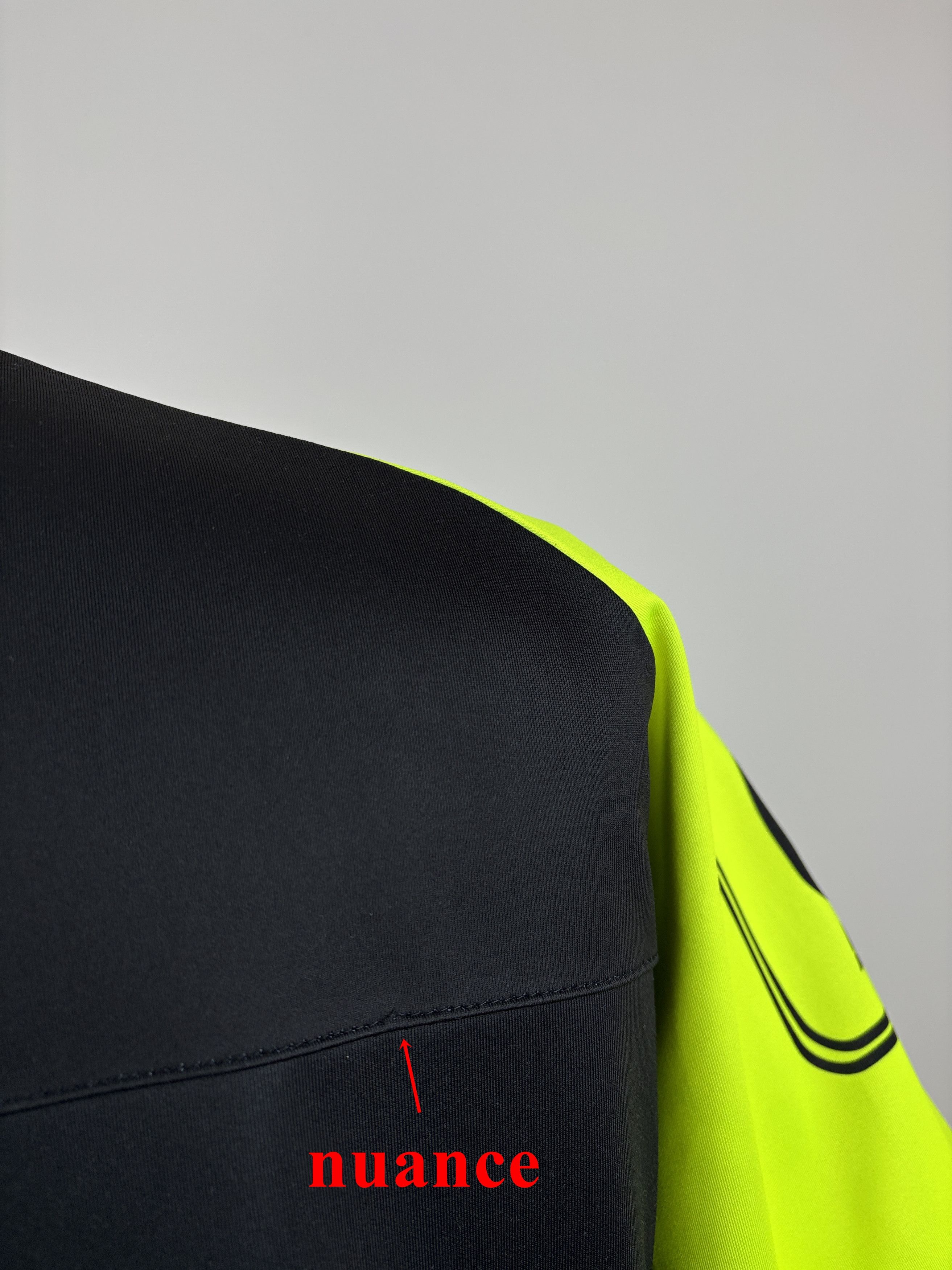 Bicycle Santini 65 Gore Windstopper Cycling Jacket Size US L / EU 52-54 / 3 - 18 Thumbnail