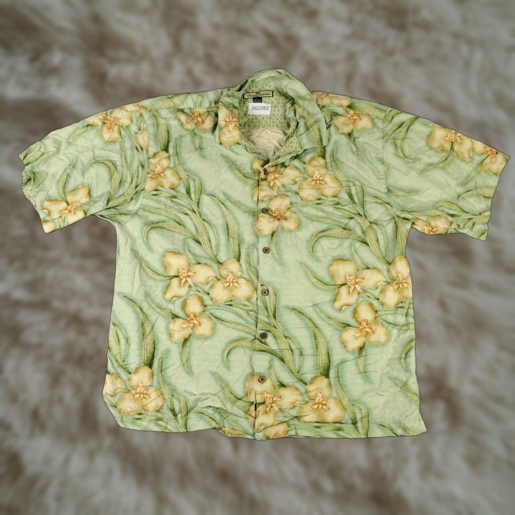 Tommy Bahama VINTAGE Tommy Bahama Shirt Mens XL Short Sleeve Green Floral Silk Hawaiian Casual Size US XL / EU 56 / 4 - 1 Thumbnail