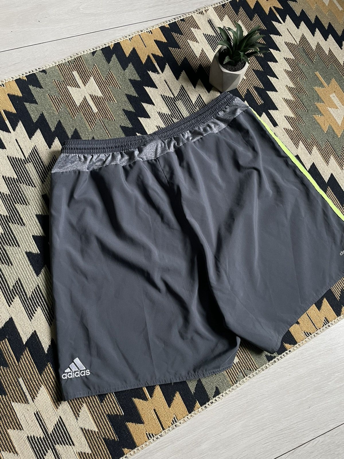 Adidas × Vintage Adidas Real Madrid 2015/16 Blockcore Shorts Size US 36 / EU 52 - 6 Thumbnail