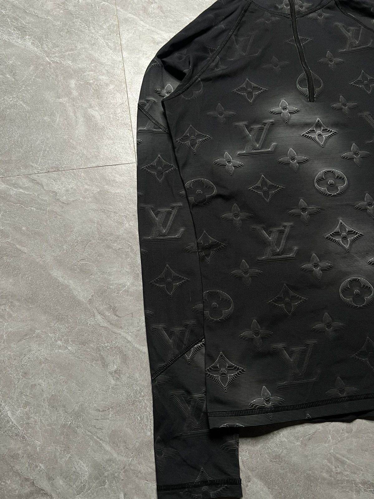 Louis Vuitton × Virgil Abloh Louis Vuitton 2054 Technical Half zip L/S Mono Size US L / EU 52-54 / 3 - 5 Thumbnail