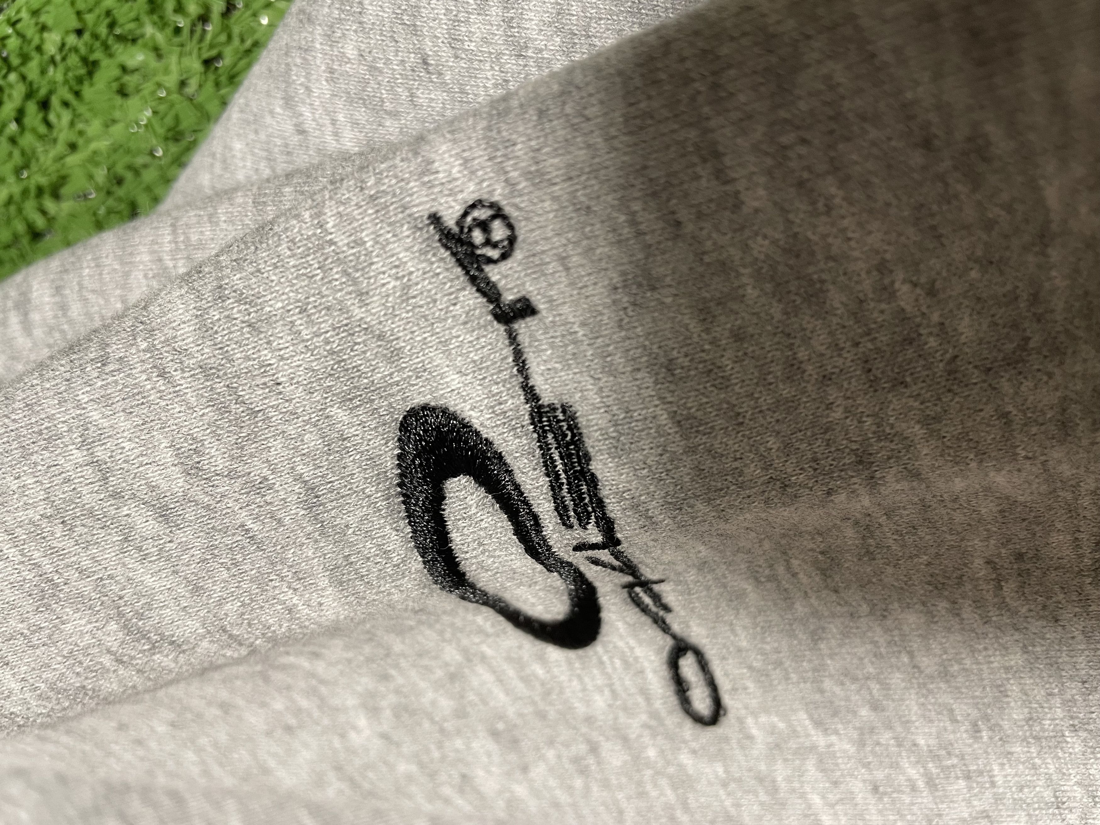 Oakley NWT Oakley Men's Medium Grey Crewneck Sweatshirt Large Back Size US M / EU 48-50 / 2 - 9 Thumbnail