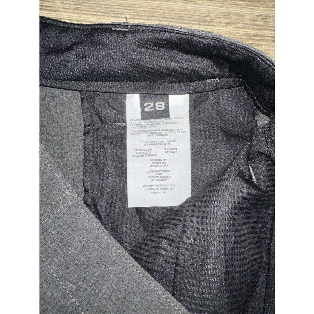 Nordstrom Volcom Men's 4 Way Stretch Shorts. Size 28. Gray. NWOT. Y Size US 28 / EU 44 - 9 Thumbnail