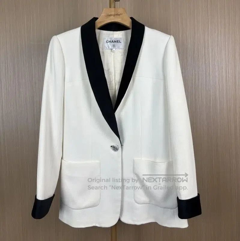 Chanel Chanel White Silk Women's Jacket . Size M / US 6-8 / IT 42-44 - 1 Thumbnail