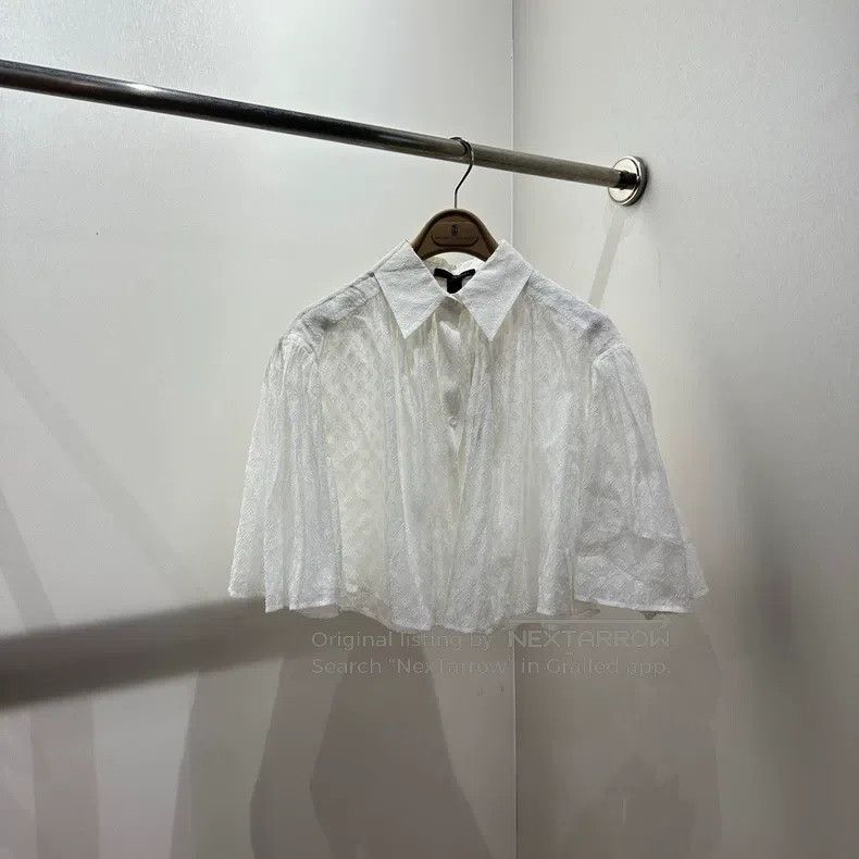 Louis Vuitton Louis Vuitton Full logo Cape Shirt Size XXS / US 00 / IT 34 - 1 Thumbnail