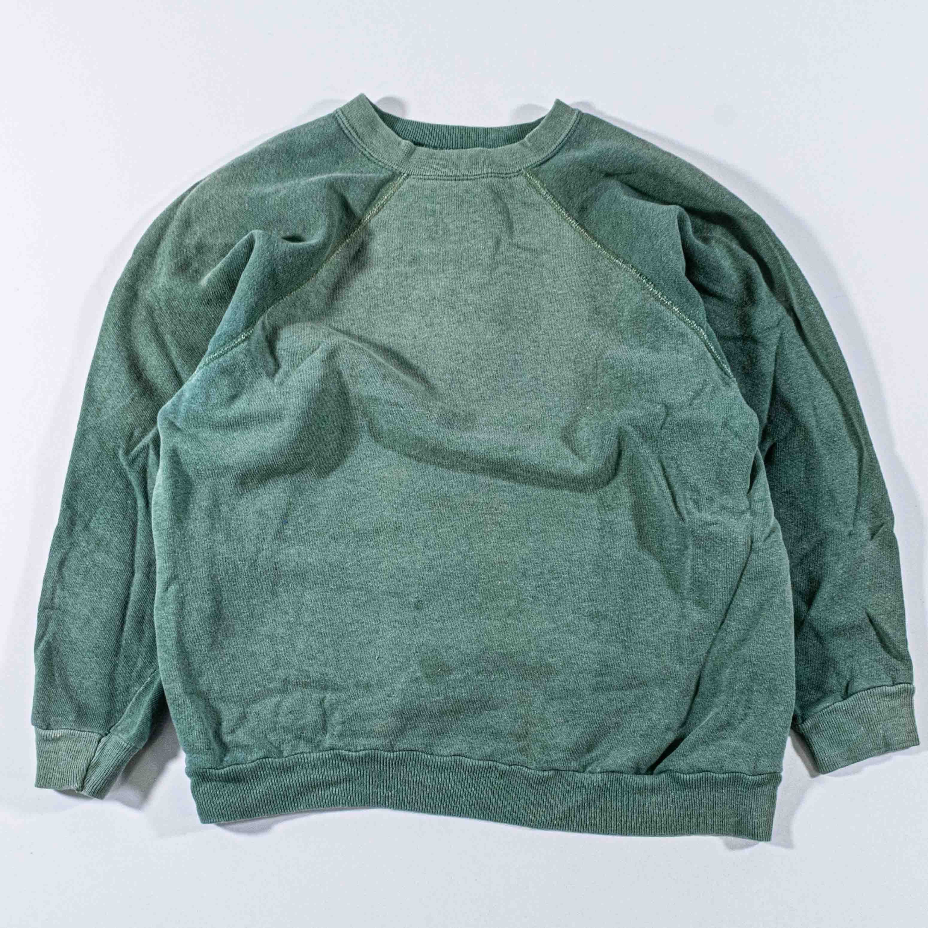 Vintage VTG 70s 80s Raglan Sweatshirt Blank Tonal Green Sun Faded Size US S / EU 44-46 / 1 - 1 Thumbnail