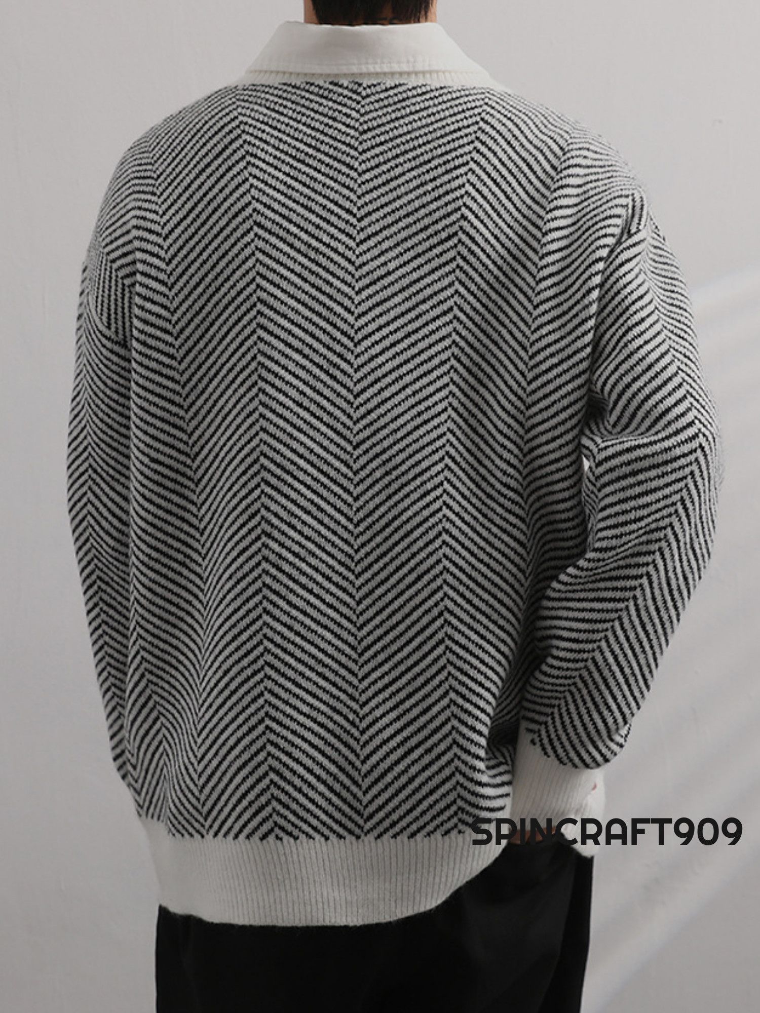 Other Patterned V Neck Button Cardigan Sweater Size US M / EU 48-50 / 2 - 5 Thumbnail