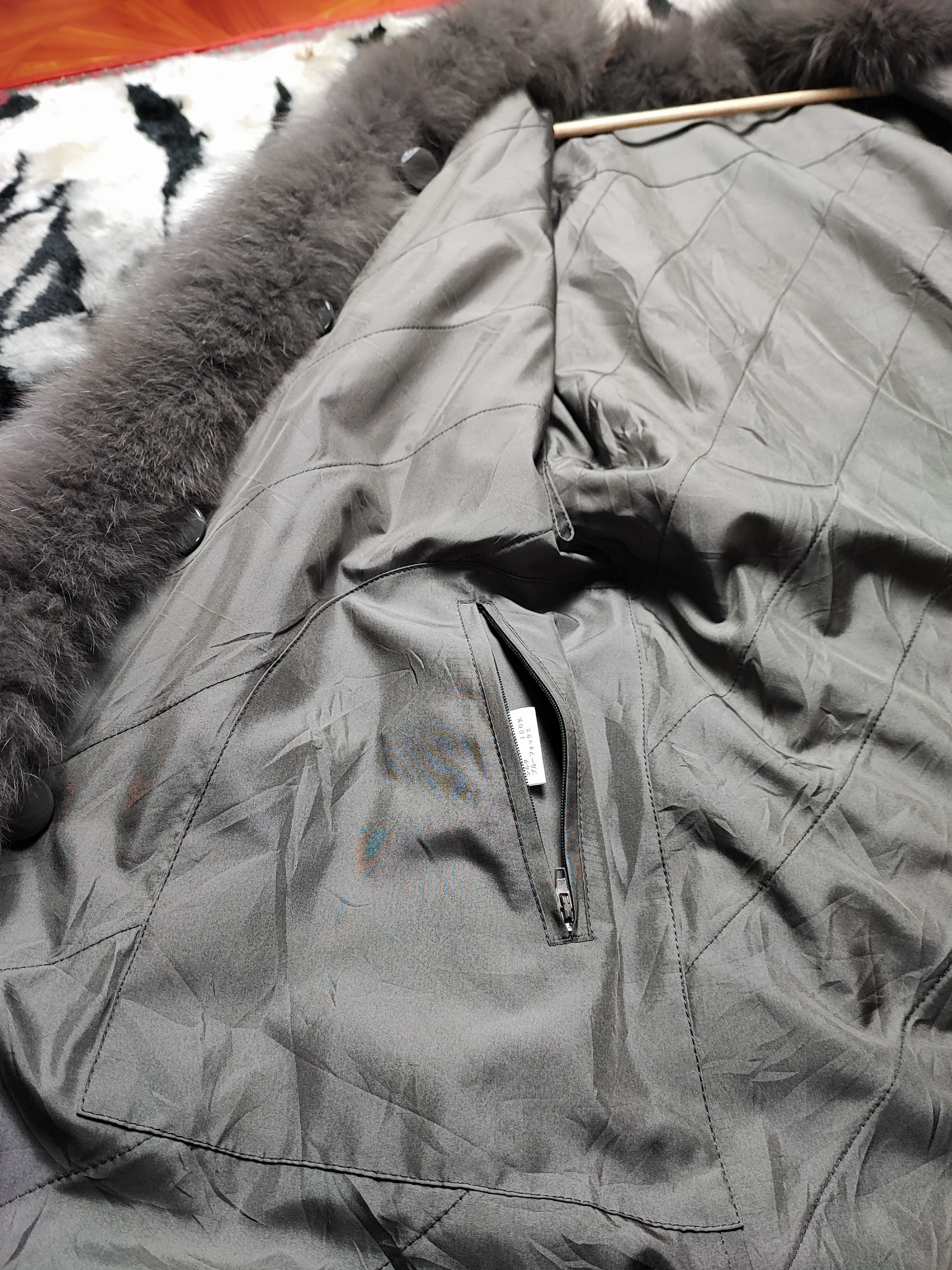 Le Grande Bleu (L.G.B.) Vintage Real Fur Bondage Coat Ravissant Size L / US 10 / IT 46 - 23 Thumbnail