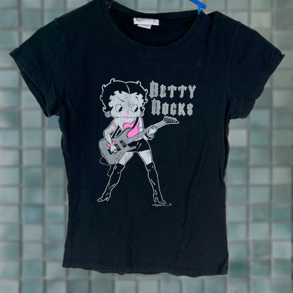 Vintage Cheesy Betty Boop Graphic T-Shirt Black Women’s Size S Boat Neck 3/4 Sleeve Rock Theme Size S / US 4 / IT 40 - 1 Thumbnail