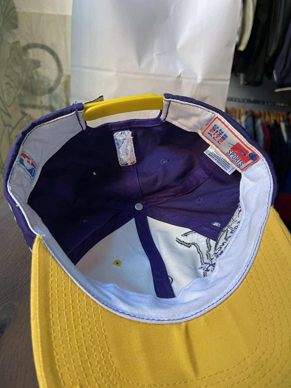 NBA × Sports Specialties × Vintage LA Lakers Sports Specialties Snap back hat cap Size ONE SIZE - 5 Thumbnail