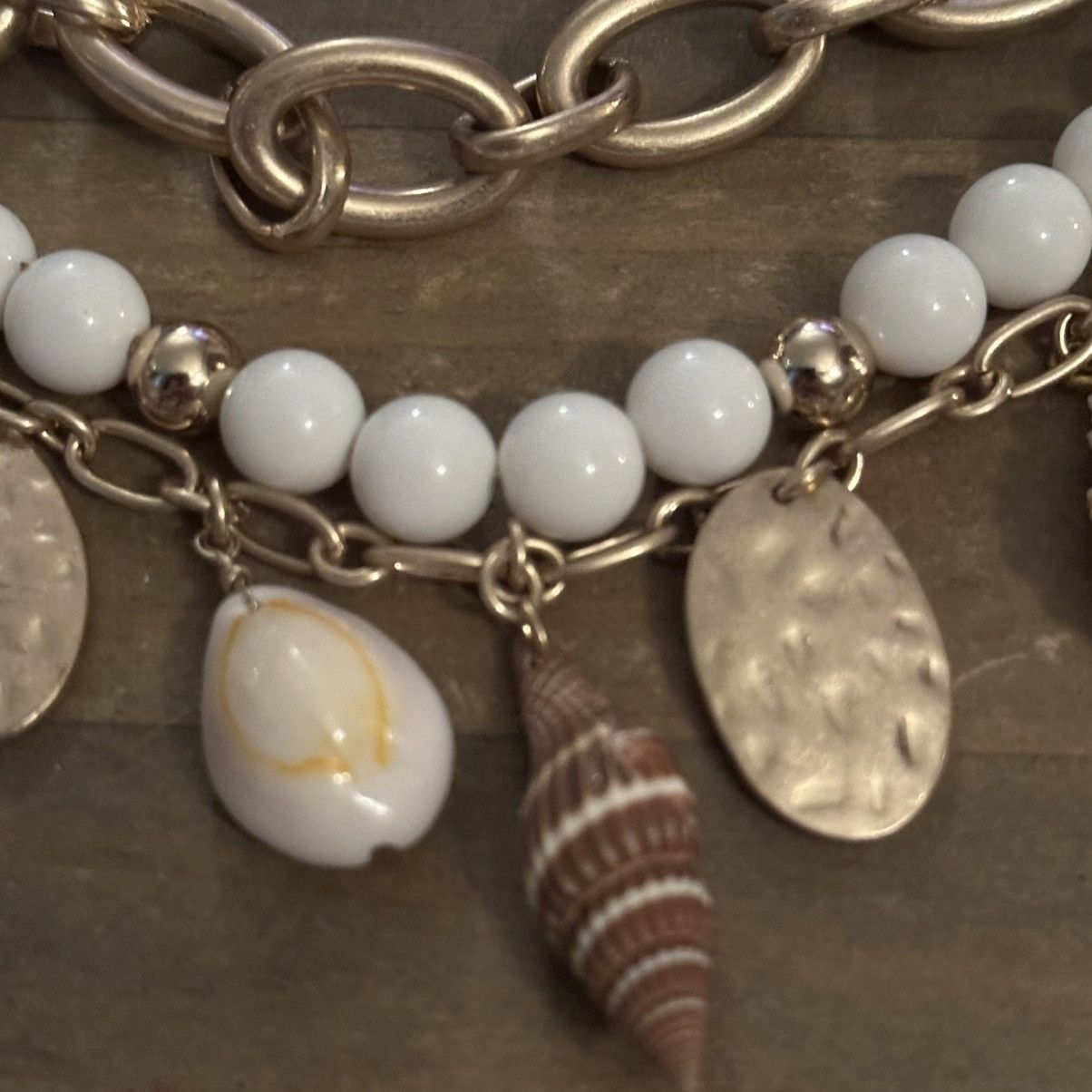 Nordstrom Nordstrom BP. chunky layered seashell charm necklace Size ONE SIZE - 4 Thumbnail