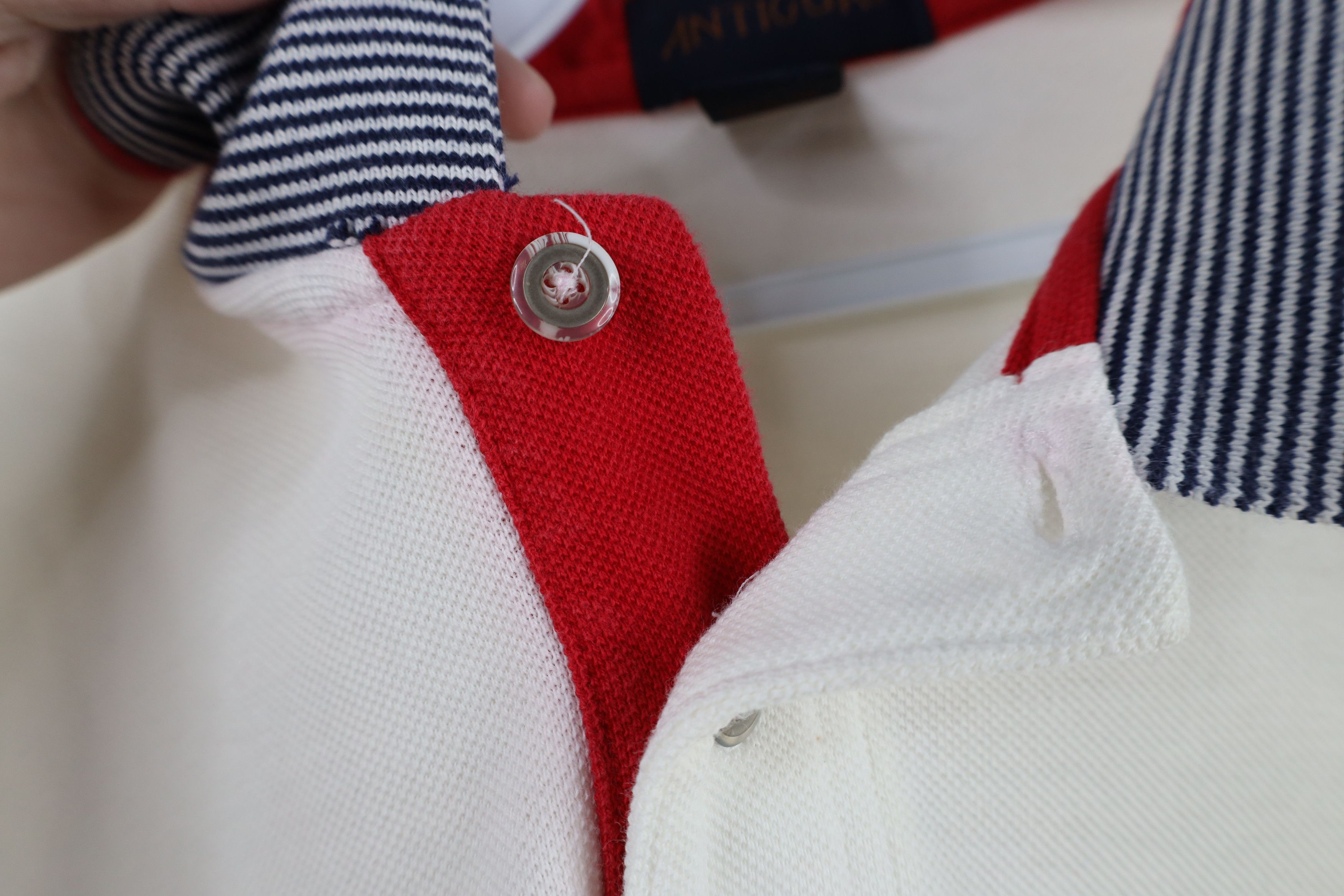 Vintage Vintage 90s Wahoo Cleveland Indians USA Flag Polo Shirt Size US XL / EU 56 / 4 - 6 Thumbnail
