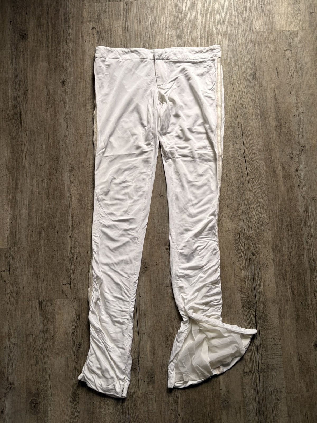 Gucci F/W 2004 Gucci by Tom Ford White satin trousers w/ bow trim Size 32" / US 10 / IT 46 - 4 Thumbnail