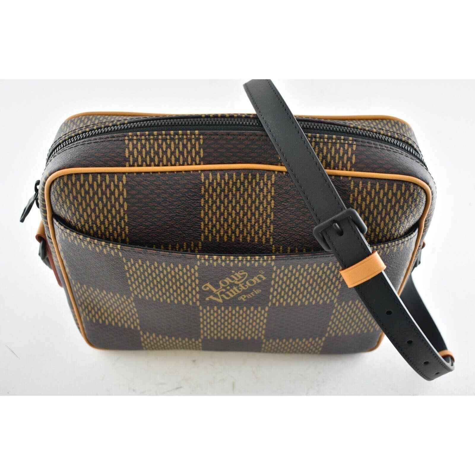 Louis Vuitton Louis Vuitton Nigo Nil Messenger Wave Damier Ebene Drip Bag Size ONE SIZE - 12 Thumbnail