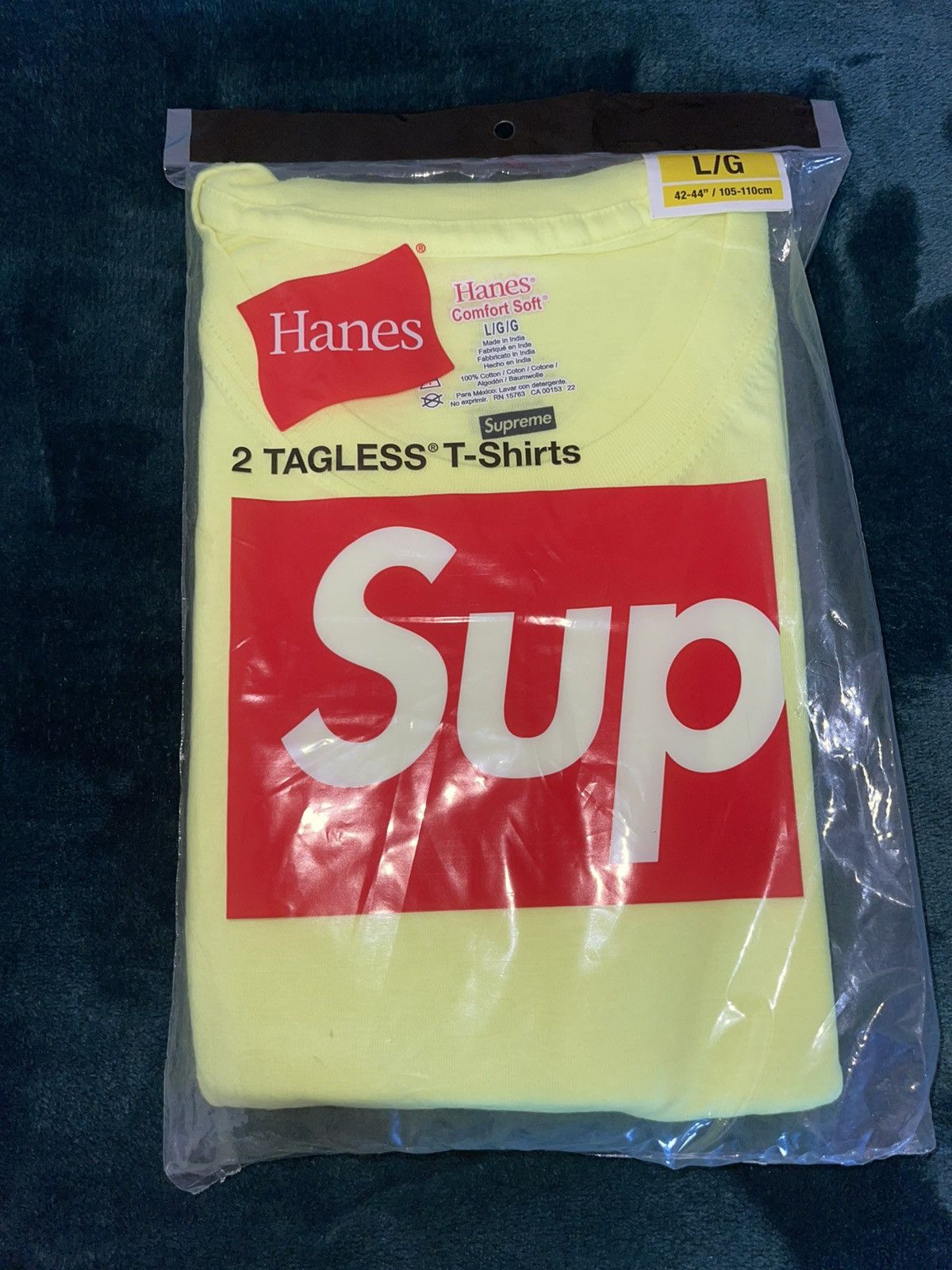 Supreme Supreme/Hanes Tagless T-Shirts Size US L / EU 52-54 / 3 - 1 Thumbnail