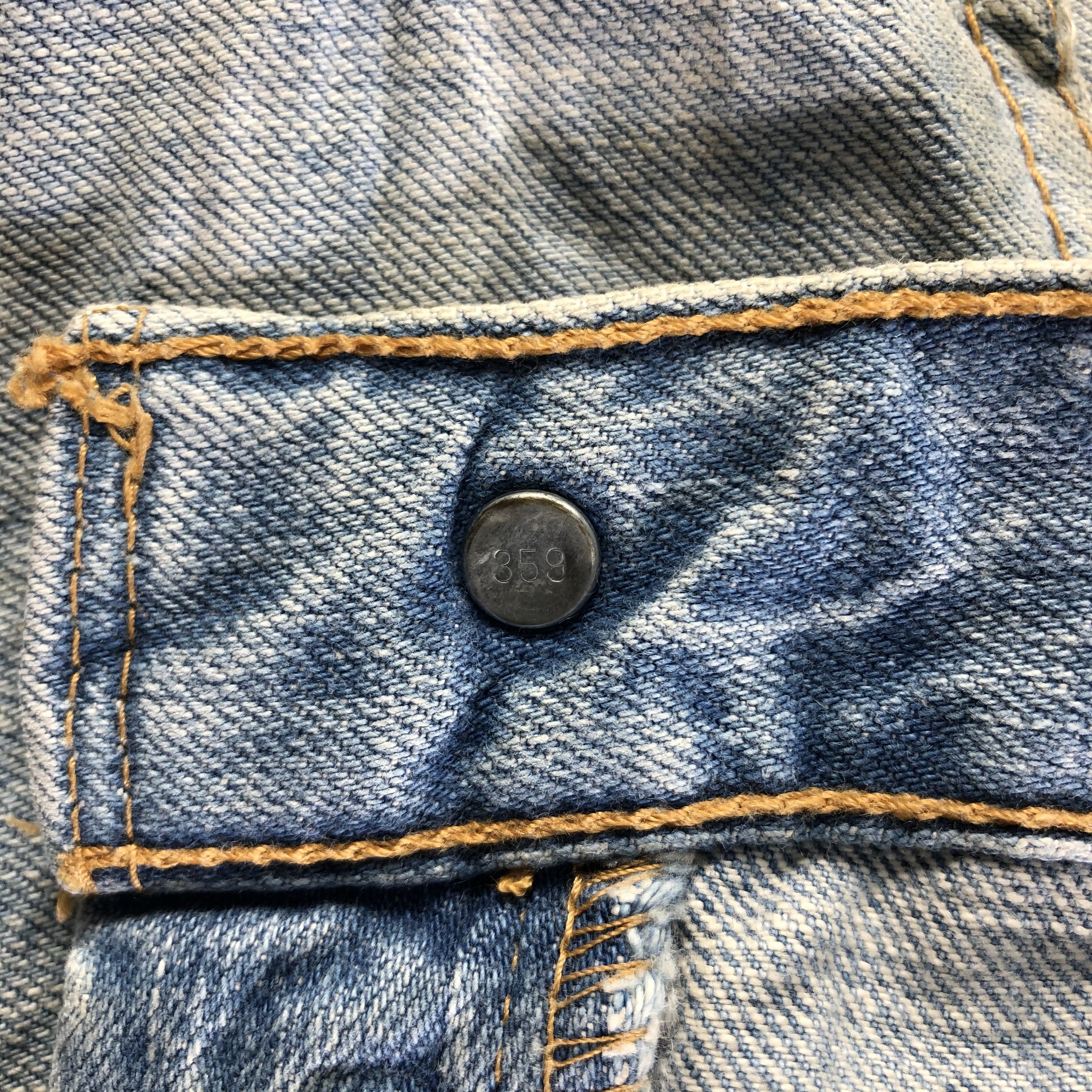 Levi's Vintage Light Wash Levis 501 Jeans-J3625 Size US 37 - 8 Thumbnail