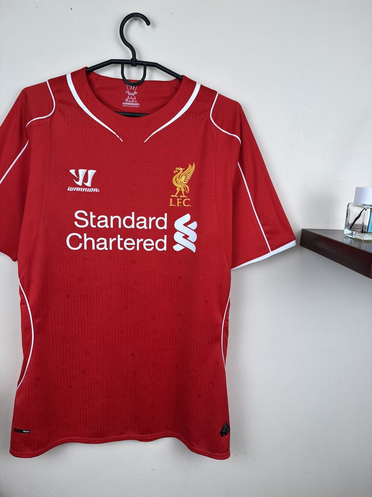 Warrior Warriors L. F. C. Liverpool Jersey 2014-2015 Soccer Red M Size US M / EU 48-50 / 2 - 10 Thumbnail