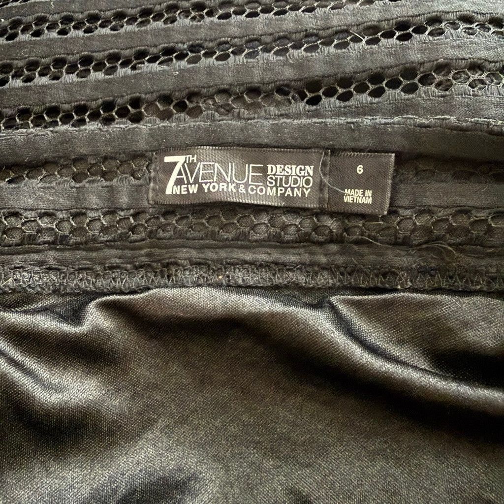 Vintage black skirt full swing midi mesh semi sheer fully lined 6 Size 28" / US 6 / IT 42 - 8 Thumbnail
