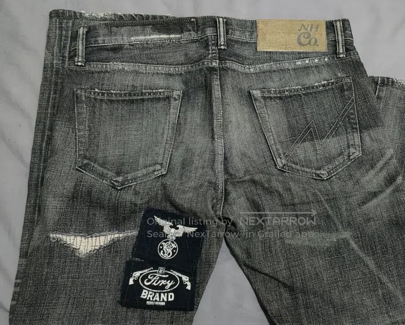 Neighborhood Neighborhood size M Jeans Size US 27 - 4 Thumbnail