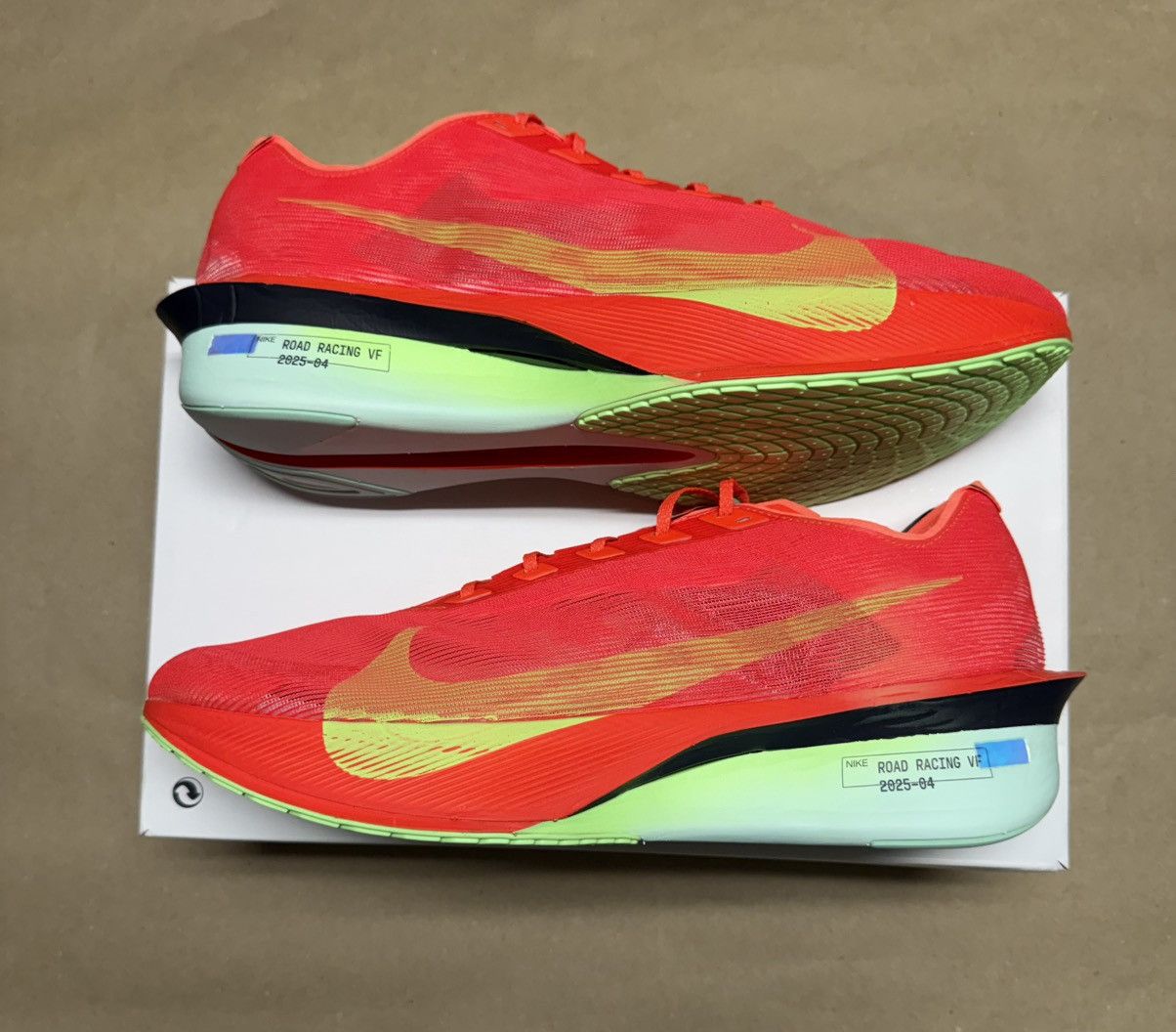 Nike Nike Zoom X Vaporfly Next 4% Bright Crimson Men’s 15 NEW! Size US 15 / EU 48 - 1 Thumbnail