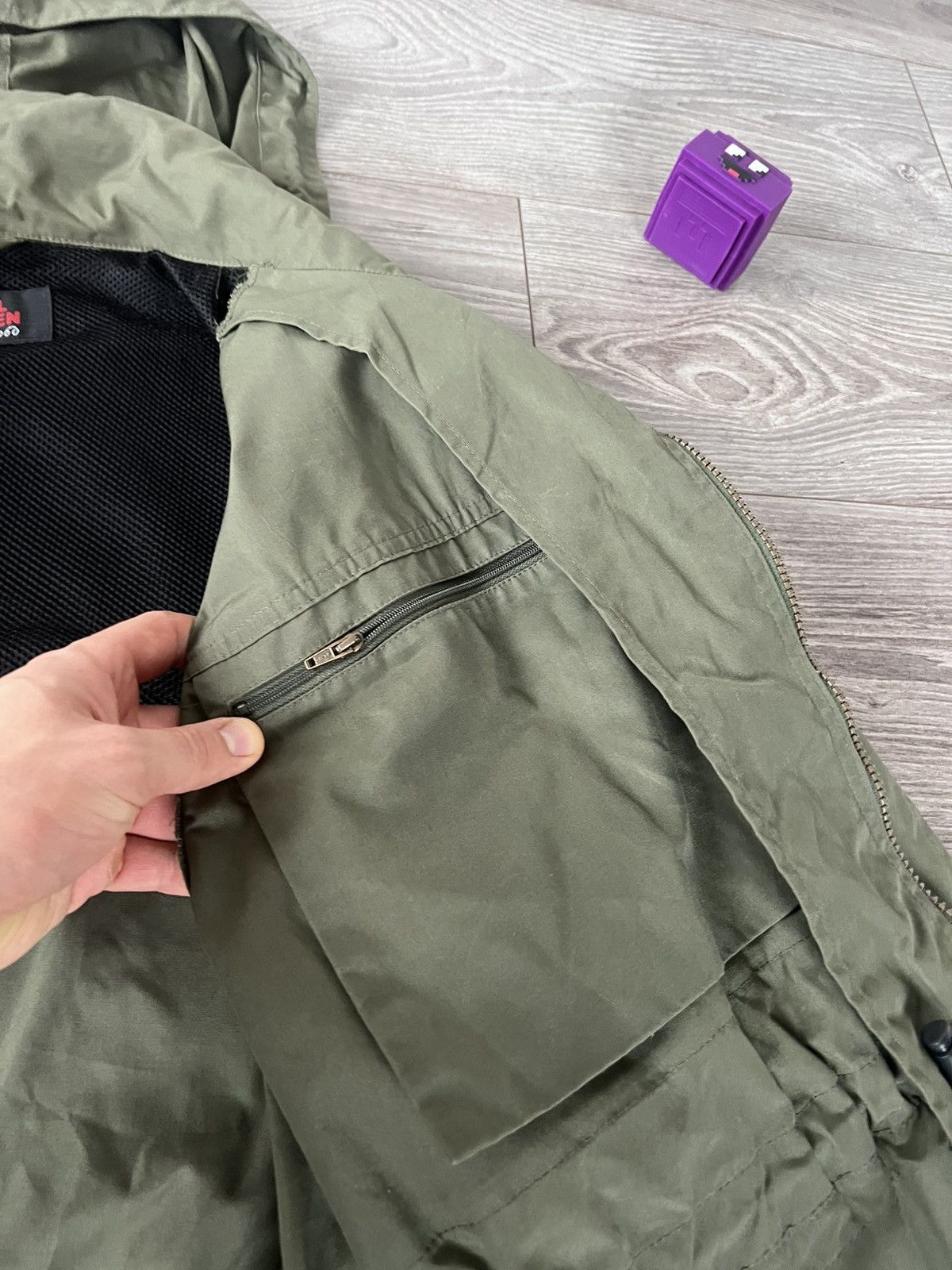 Fjallraven Vintage Fjallraven Regular Gorpcore Military Active Jacket Size US M / EU 48-50 / 2 - 21 Thumbnail