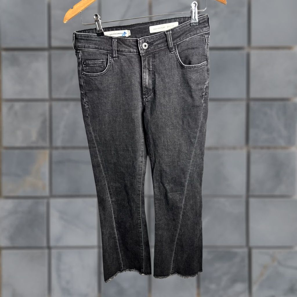 Vintage Pilcro and the Letterpress Jeans Womens 26 Black High Rise Flare Raw Hem Denim Size 26" / US 2 / IT 38 - 1 Thumbnail